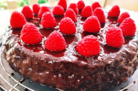Torta al cioccolato e lamponi