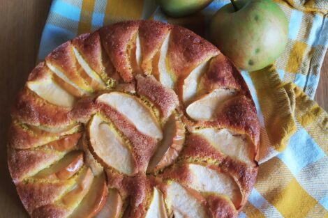 torta di mele con farina di quinoa