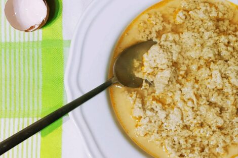 Stracciatella in brodo di tacchino